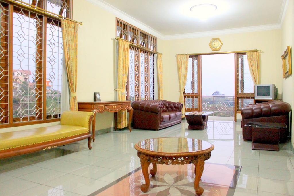 De Goti Villa Cimenyan Room photo